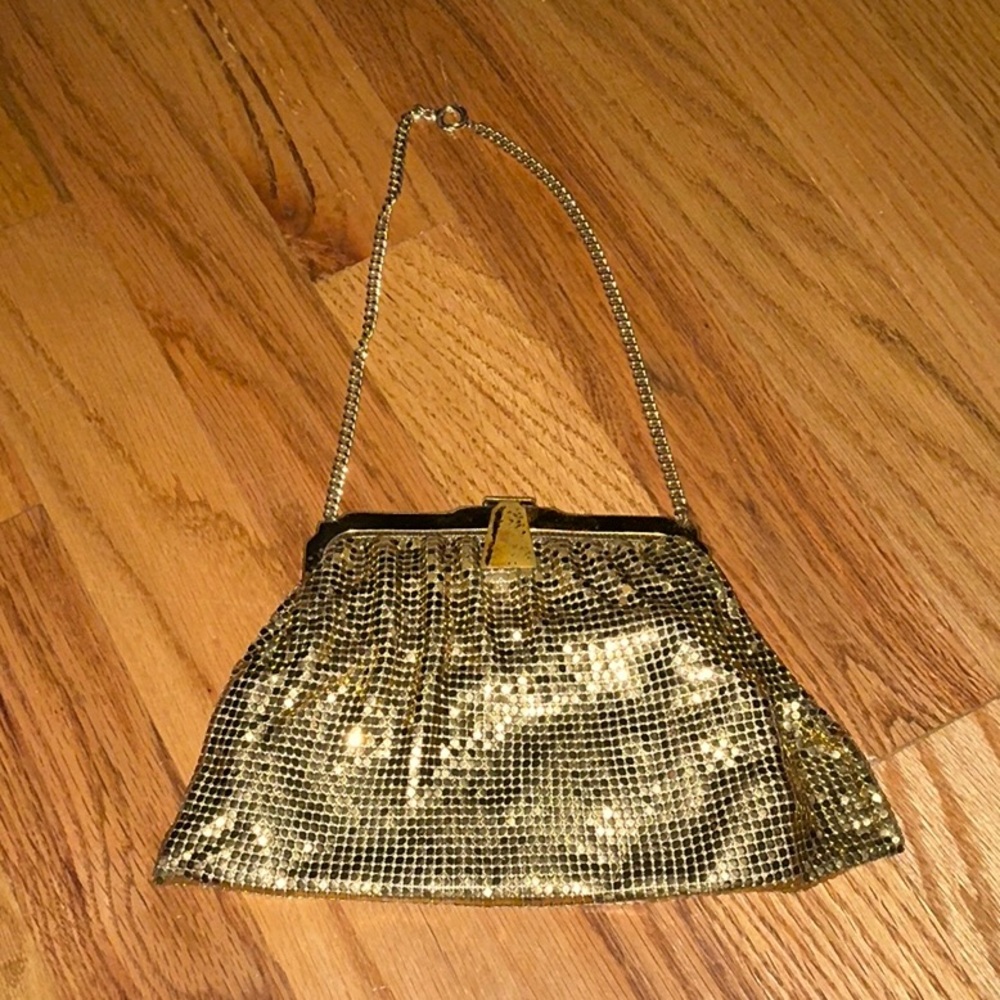 Vintage Whiting & Davis Gold Chainmail Mesh Pouch Purse Bag